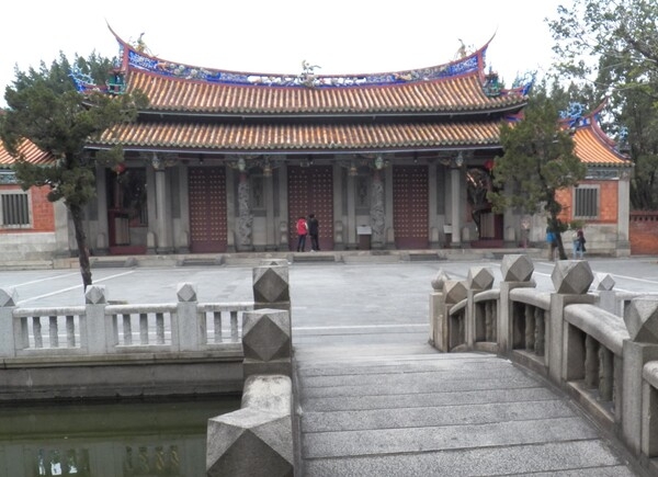 The Confucius Temple is located in the Datong District of Taipei, Taiwan. The original temple, built in 1879, was rebuilt in 1930. It is modeled after the original Confucius Temple in Qufu, Shandong, China.