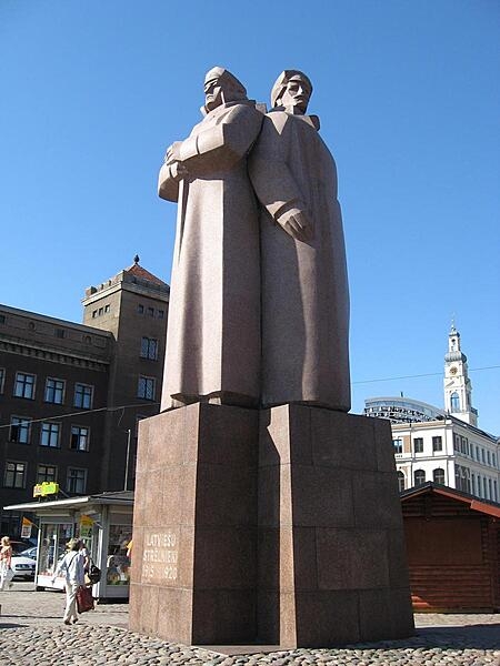 The Monument to the Red Riflemen was erected in Riga, Latvia, in 1970 and honors the riflemen who aided the Bolsheviks during the Russian Revolution of 1917 and the subsequent Russian Civil War (1918-1920). It is one of the few remaining Soviet-era symbols in Riga.